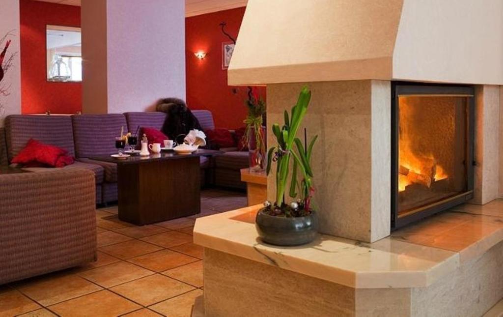 Hotel Le Montaigu Luz-Saint-Sauveur Dış mekan fotoğraf