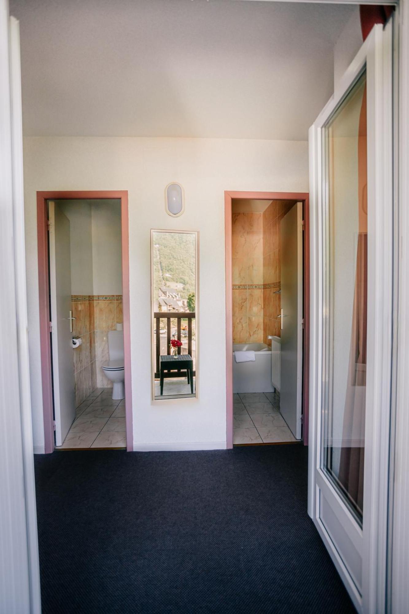 Hotel Le Montaigu Luz-Saint-Sauveur Dış mekan fotoğraf